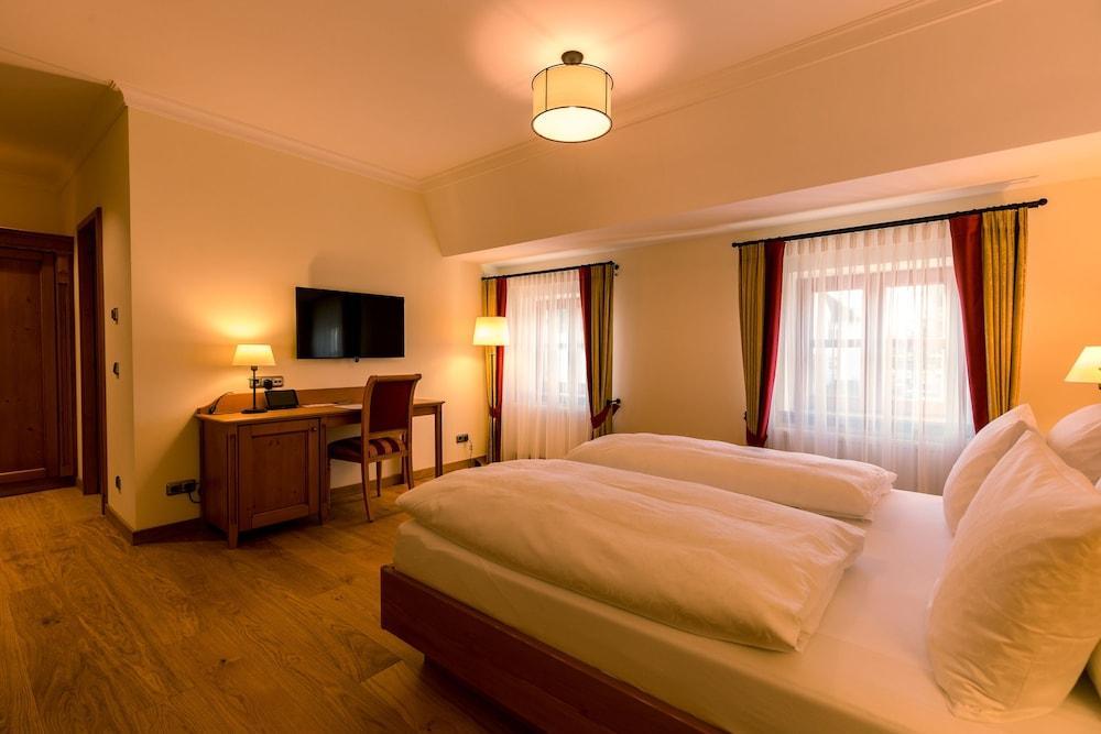Hotel & Gaststaette Zum Erdinger Weissbraeu Münih Dış mekan fotoğraf