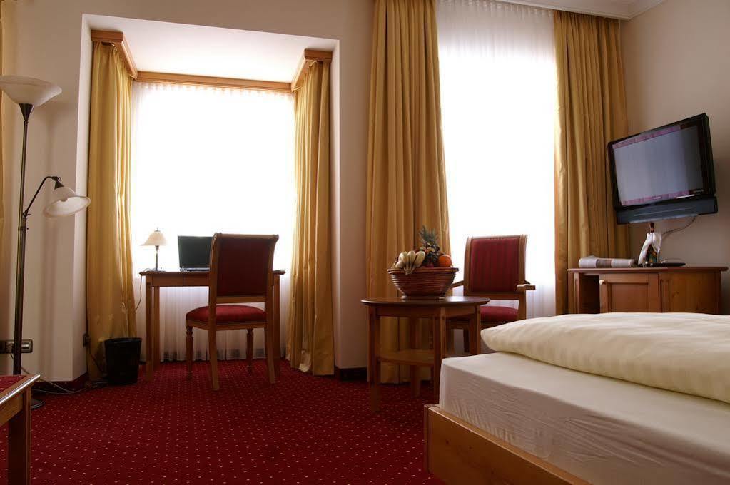 Hotel & Gaststaette Zum Erdinger Weissbraeu Münih Dış mekan fotoğraf