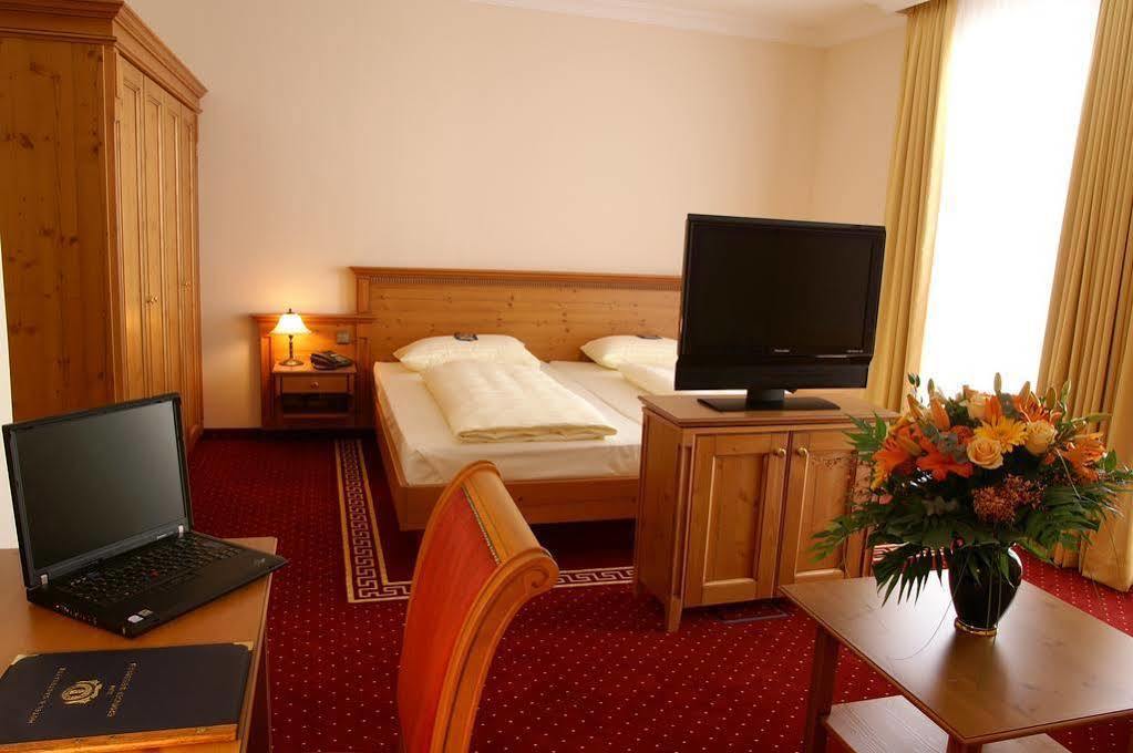 Hotel & Gaststaette Zum Erdinger Weissbraeu Münih Dış mekan fotoğraf
