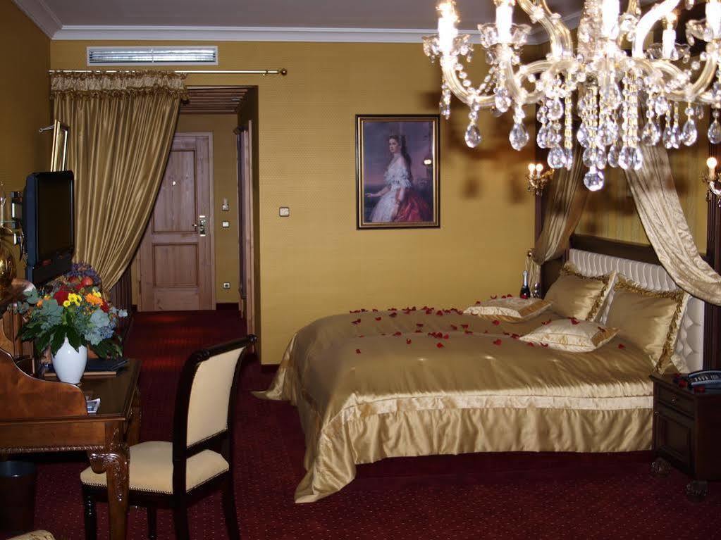 Hotel & Gaststaette Zum Erdinger Weissbraeu Münih Dış mekan fotoğraf